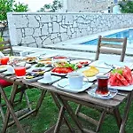 Couette-café Alacati Lucky Angel 4*